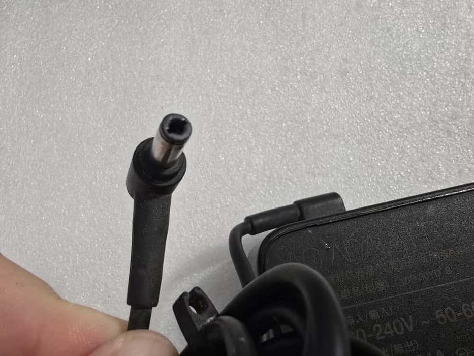 Incarcator laptop Asus 19V 4.74A 90W mufa: 5.5mm x 2.5mm ADP-90YD B
