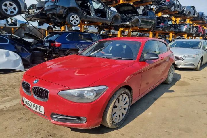 bara spate fata capota haion stop tripla far oglinda stanga dreapta pompa inalte rampa injectoare galerie admisie kit injectie Bmw Seria 1 f20 116d  motor 2.0d N47D20C 116cp dezmembrez