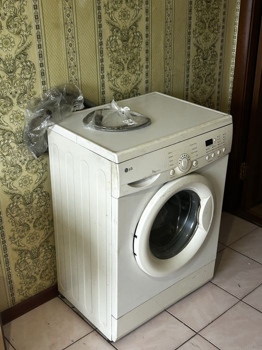 Продается стиральная машина