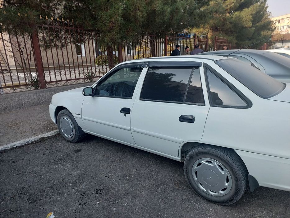 Nexia 2 2014 yil lux