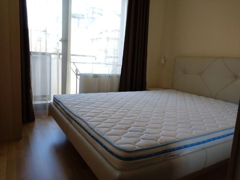Дава се под наем Двустаен апартамент в София, Център - 57 кв.м за 690 € - Снимка #3