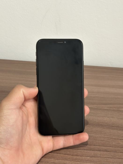 Айфон Х в хорошем состояни