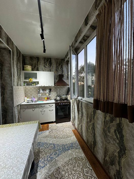 Банковский дом 2 в 3.массив феруза экобозор чимган.