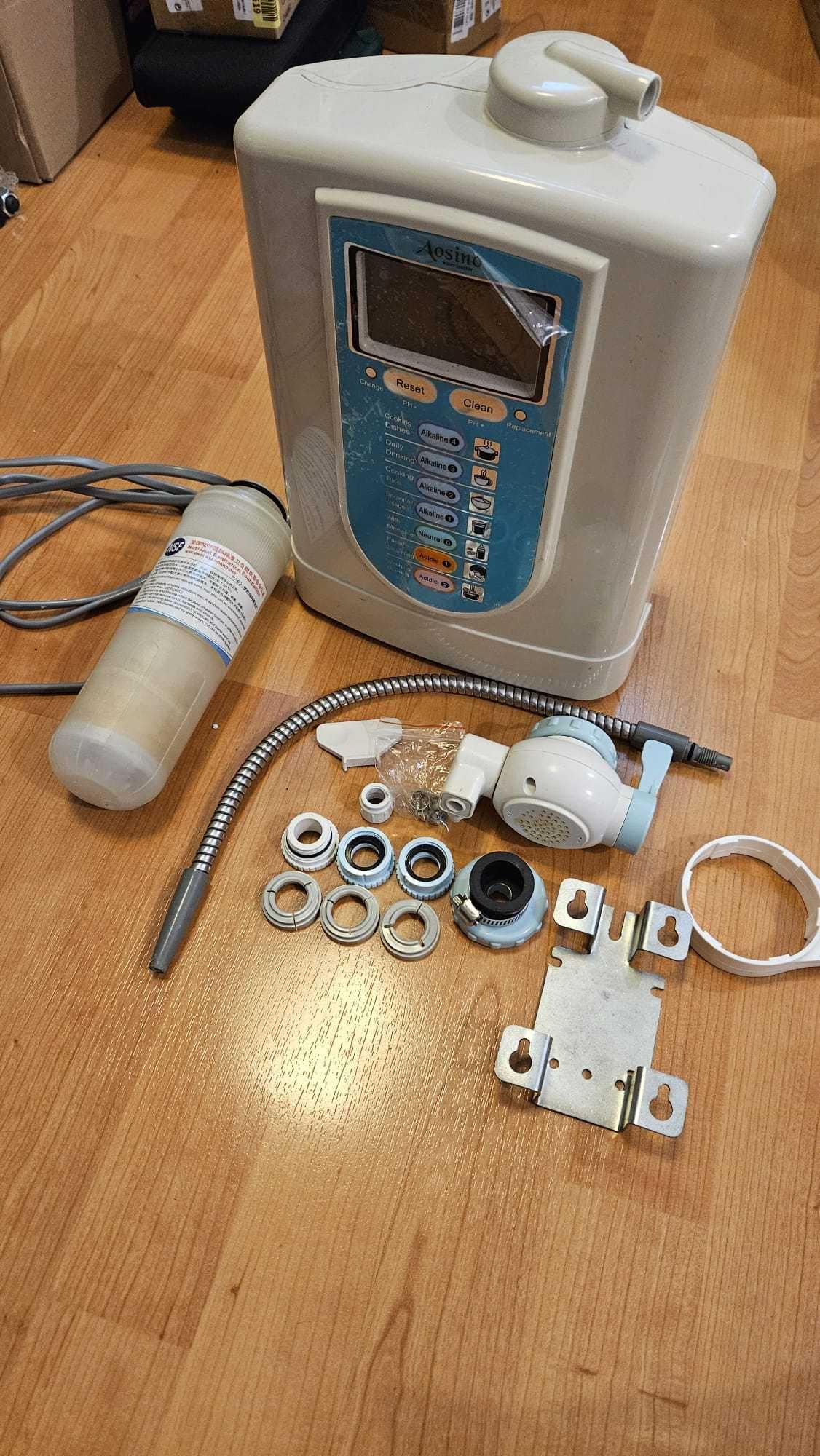 Aparat generator de apa alcalina ionizata / Kangen