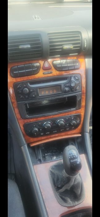 Vând Mercedes C180 Compressor