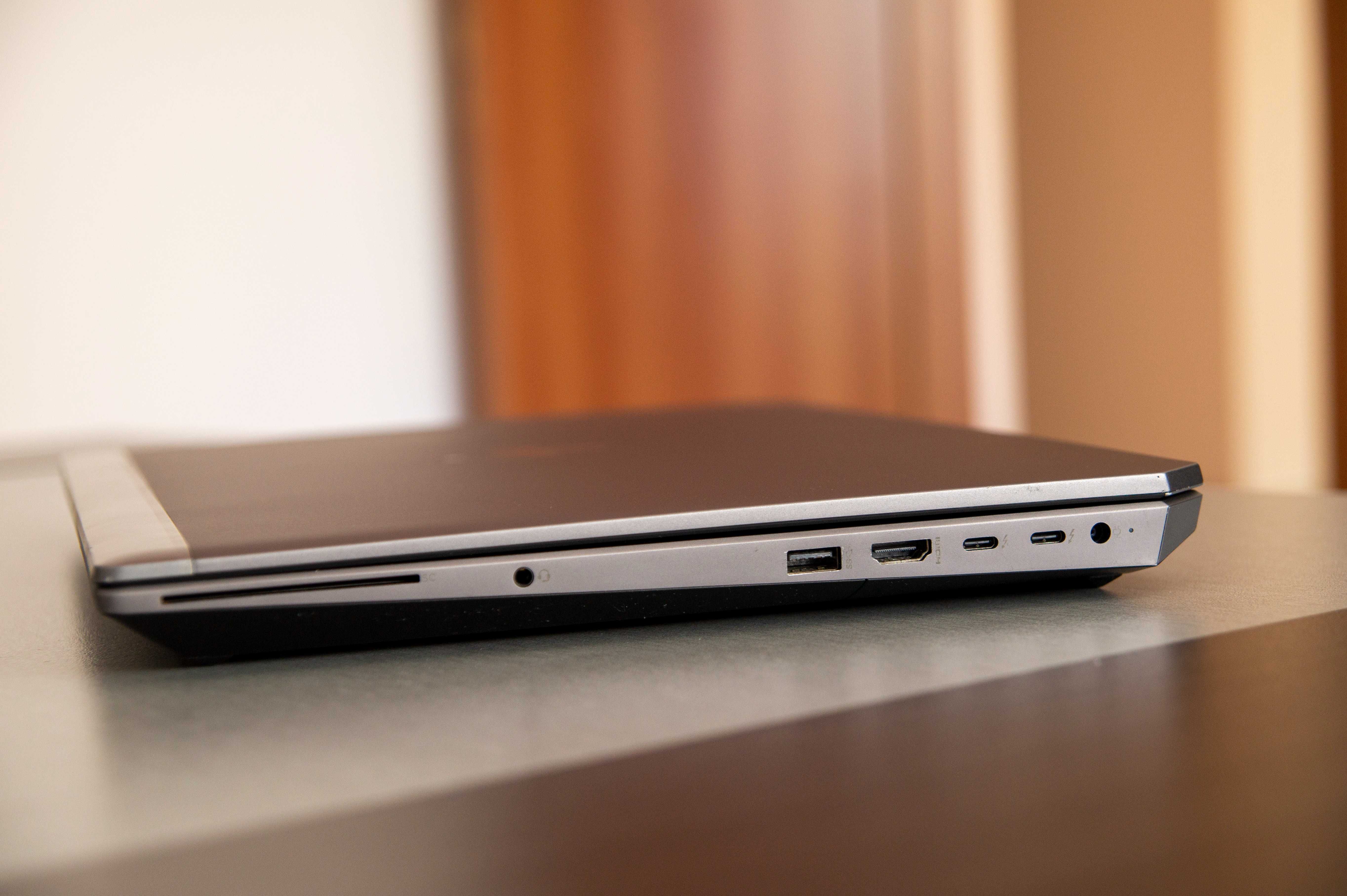 HP ZBook 15 G6 / i7-9850H / 64GB / 1TB / T2000 / FullHD IPS