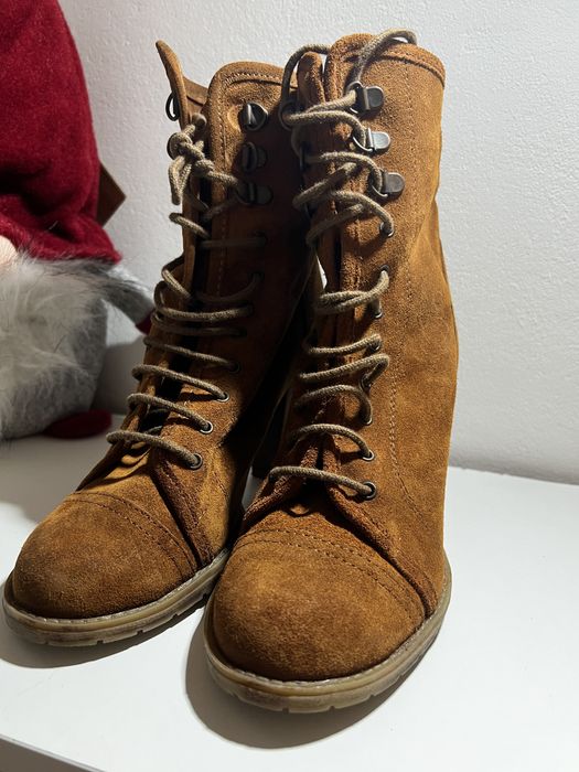 Bershka Botine /Ghete Maro piele intoarsa 38 cu toc