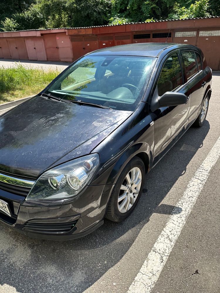 Vand Opel Astra H 2005 benzina sau schimb cu remorca