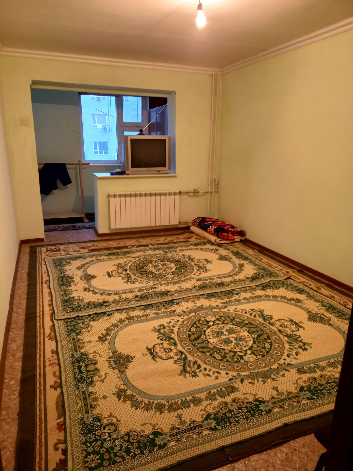 Продаю 2-х комнатную квартиру в городе Ақтау 2 мкр 3 дом 3 этаж