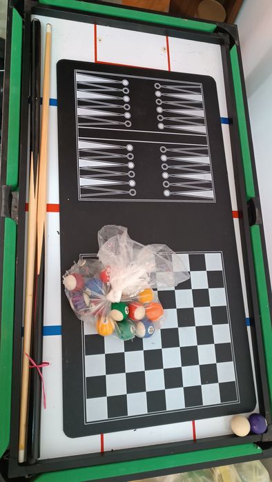 Masa joc 3in1 ideala pentru relaxare cu copii