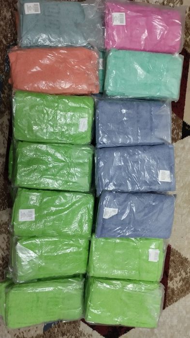 Продам махровые полотенца.