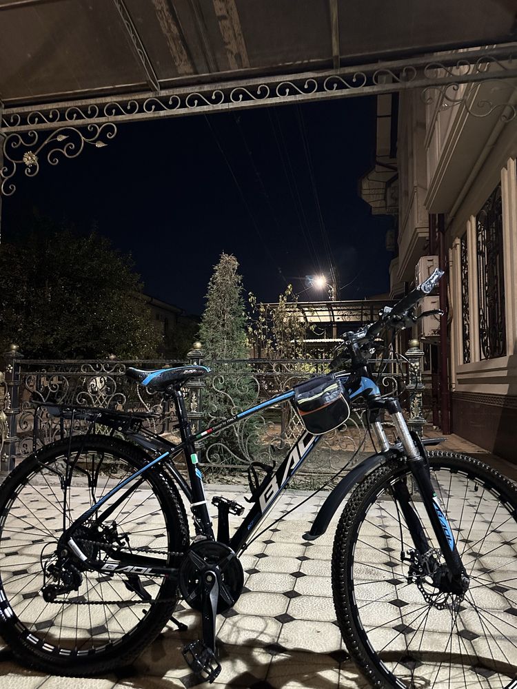 Velosiped sotuvda