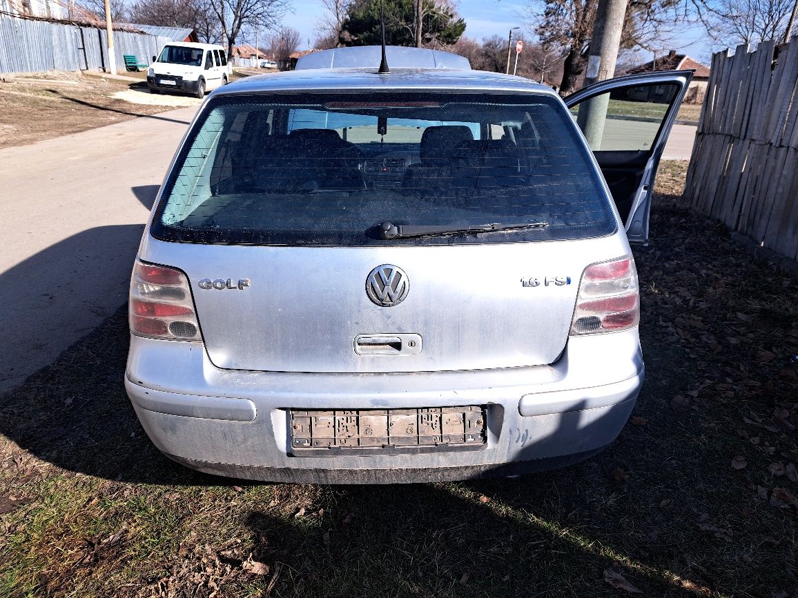 Golf 4  1.6fsi на части