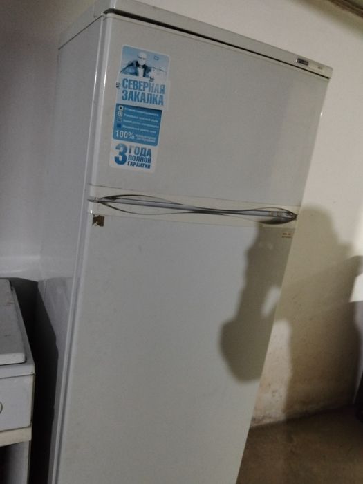 Xolodilnik sotiladii srochna