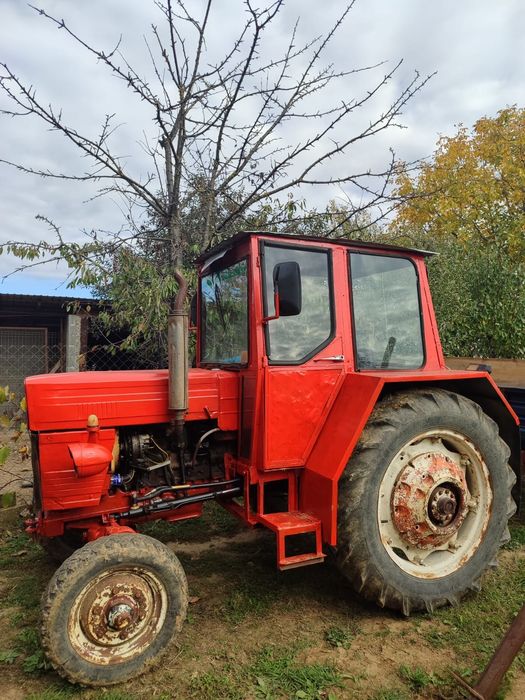 Vând sau schimb Tractor 45