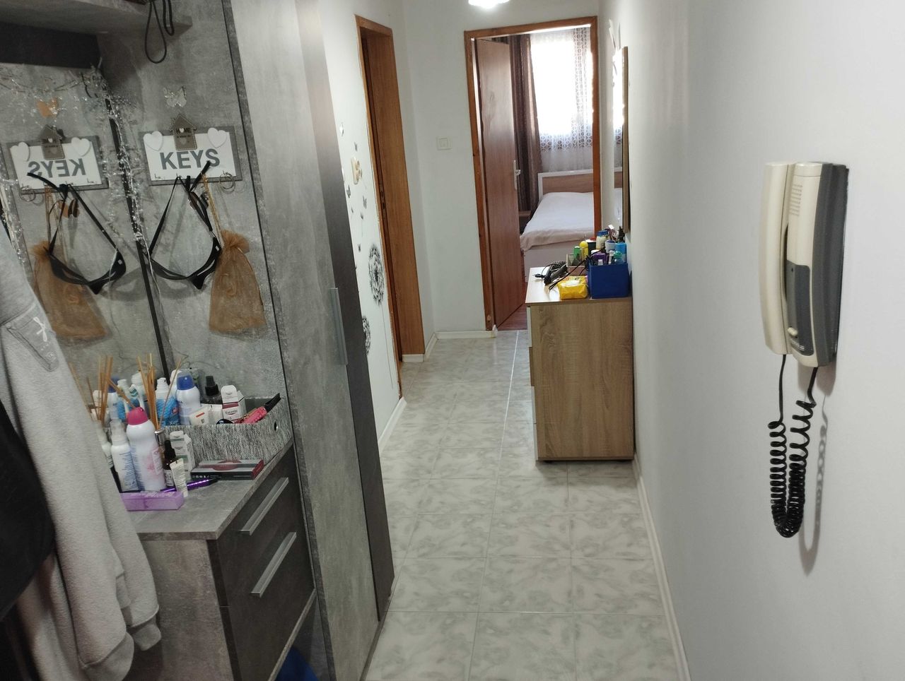 Продава се Двустаен апартамент в Варна, Лятно кино Тракия - 49 кв.м за 2511 €/кв.м - Снимка #3