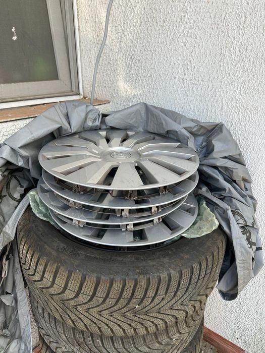 Cauciucuri iarna si jante originale de Skoda scala