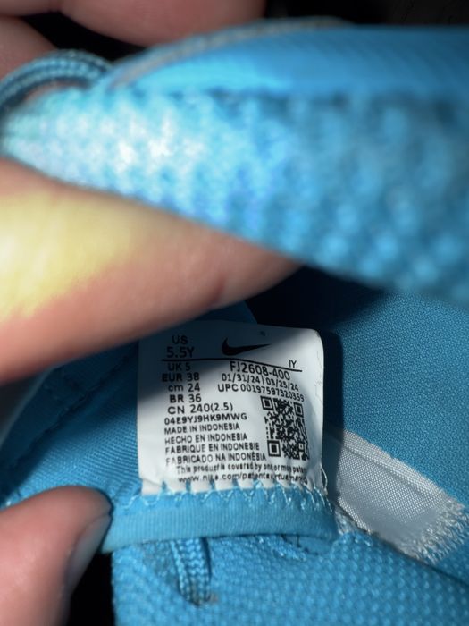 Ghete fotbal teren sinteic nike phantom GX 38