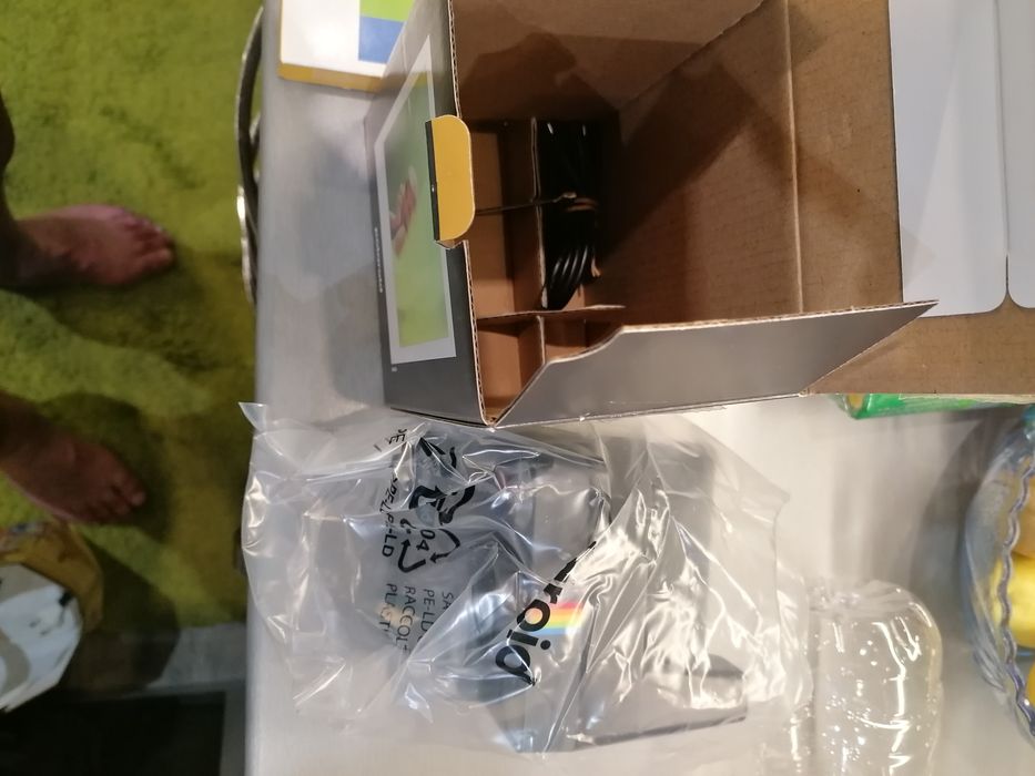 Продам фото апарат полароид чисто нов