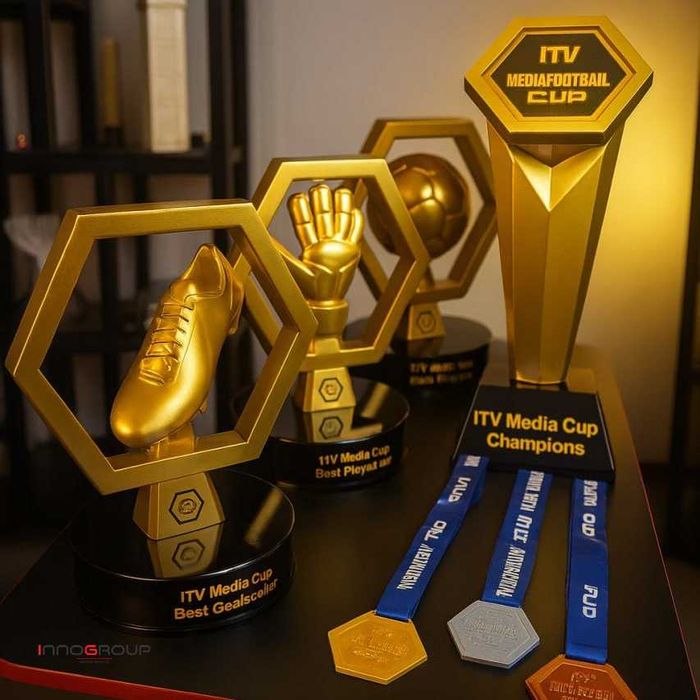 Изготовление наград на заказ—медали, кубки, статуэтки, плакеты Премиум