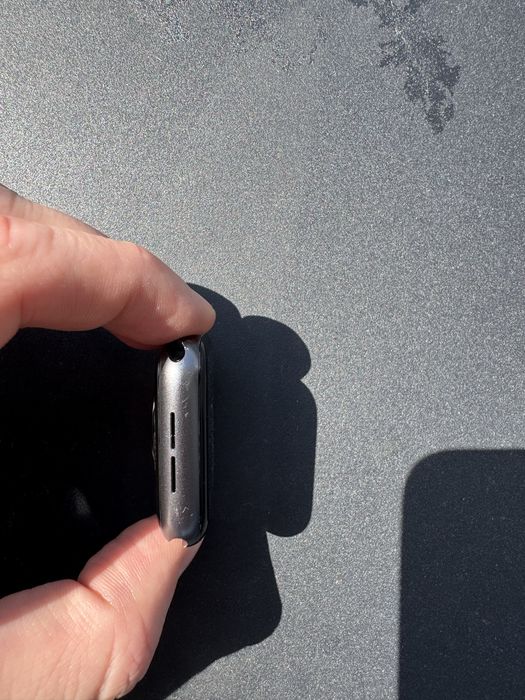 Apple Watch SE midnight Cellular 44mm