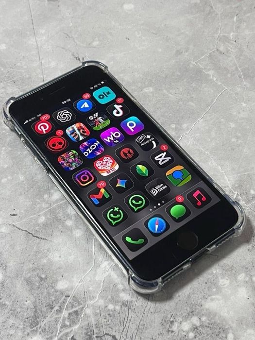 Срочно! iphone se2020