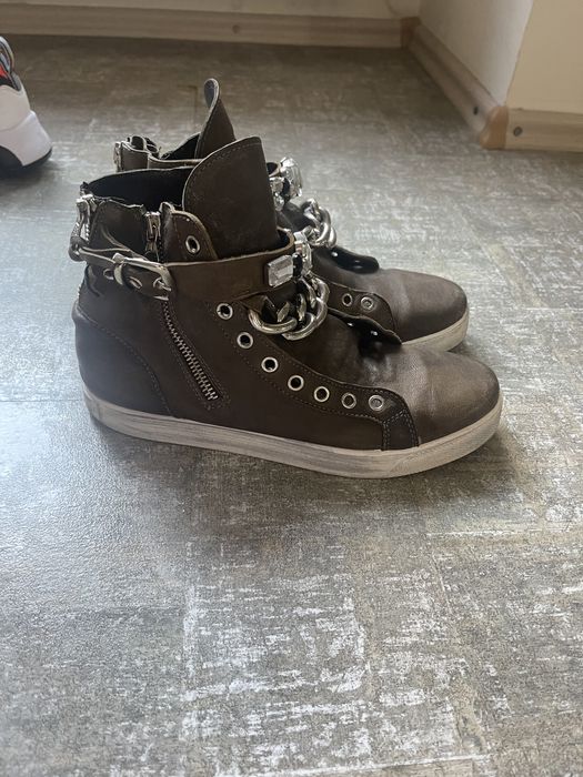 Vand adidasi vintage piele marimea 39