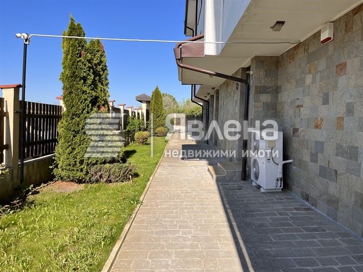 Продава се Двустаен апартамент в Несебър - 69 кв.м за 957 €/кв.м - Снимка #4