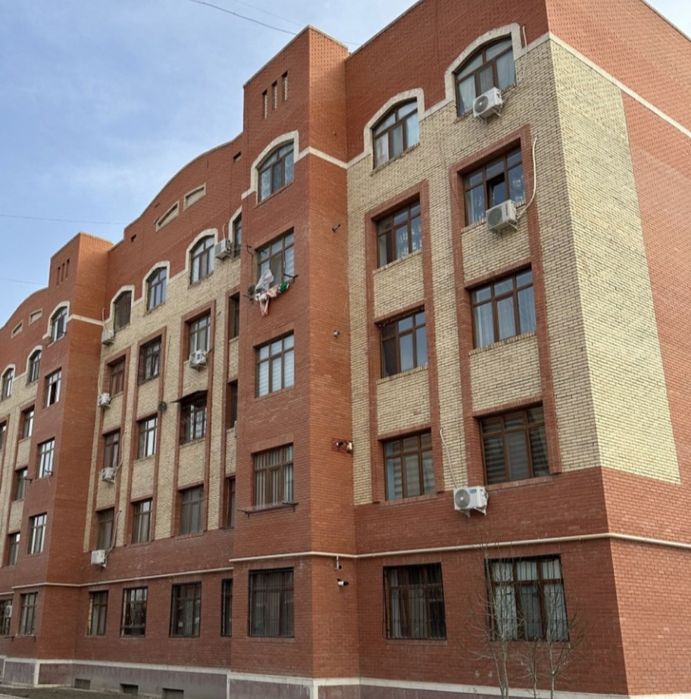 Ижарага люкс 2 хоналик квартира берилади.Ор: Исмоил Г.бар- Мега Маркет