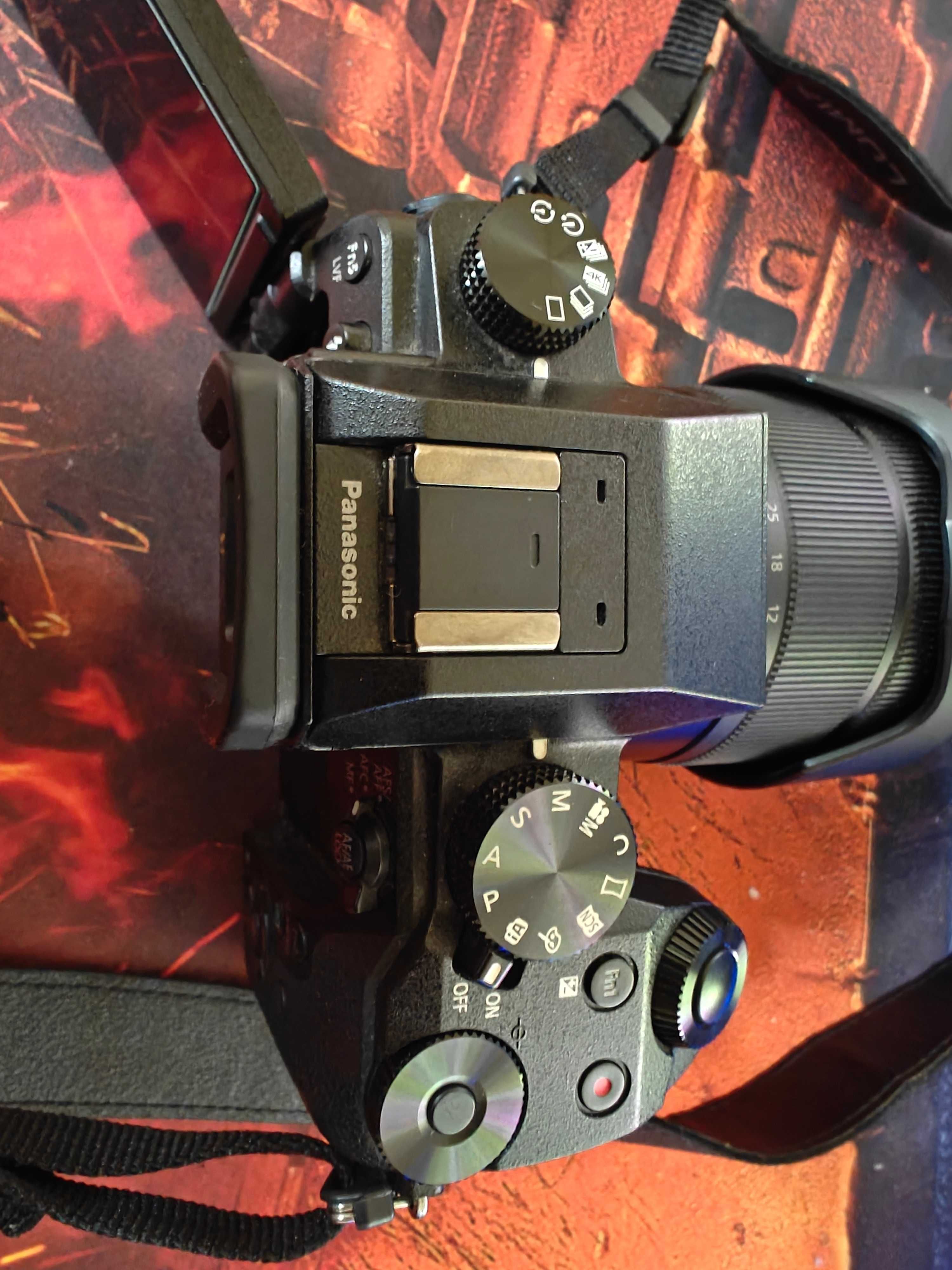 Panasonic Lumix G7 с комплект аксесоари