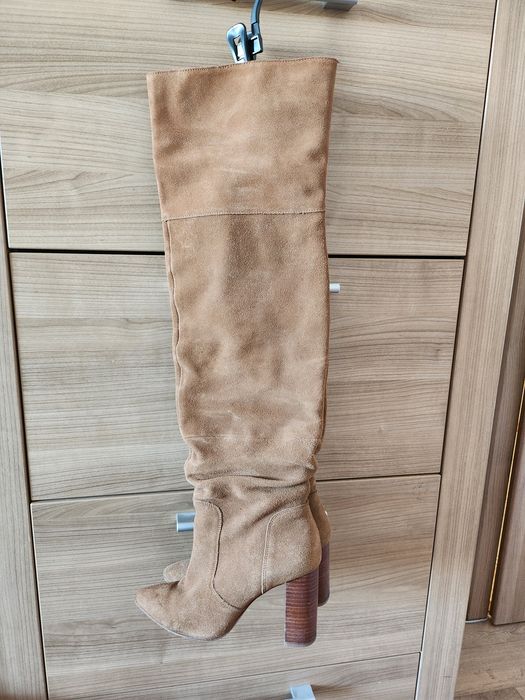 Естествен велур чизми Stradivarius плюс подарък колан