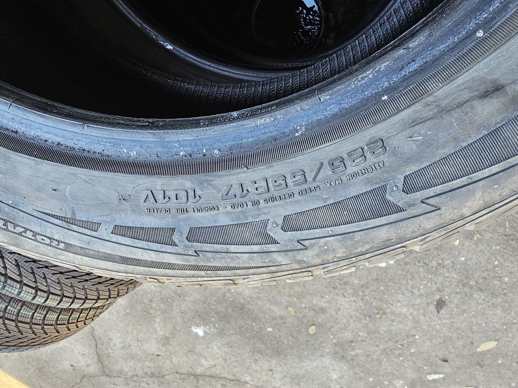 Goodyear ultragrip 255 55 17 xl зимни