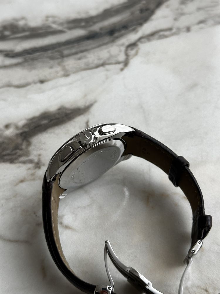 Новый Tissot хронограф Оригинал швейцарские часы
