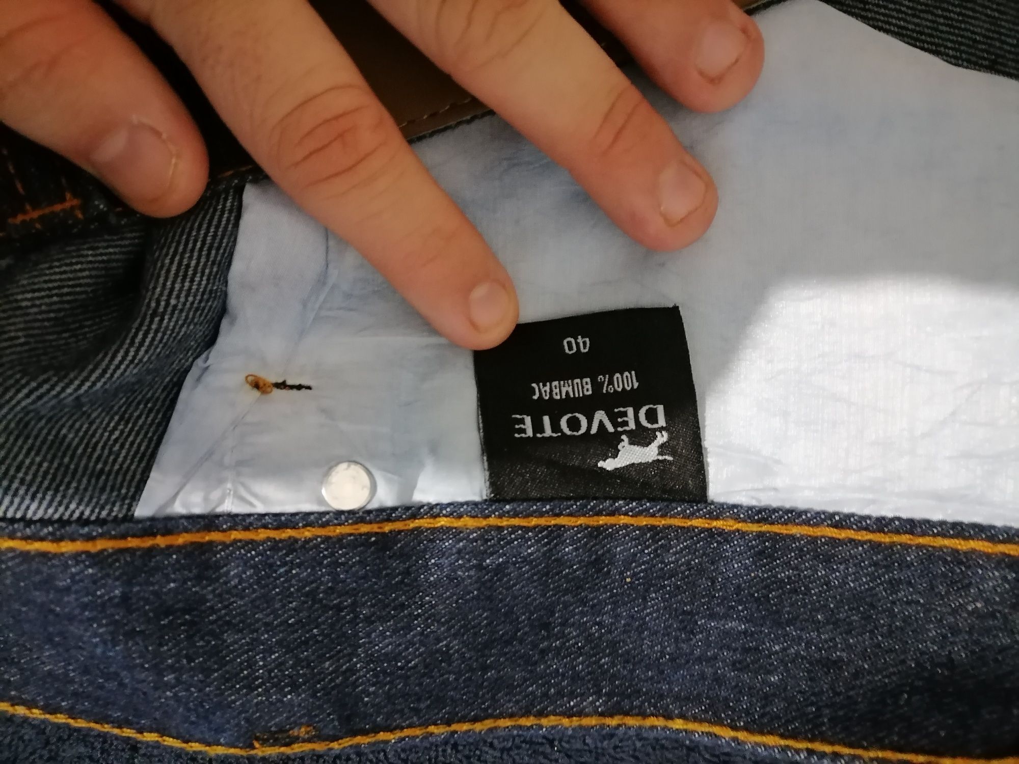 Blugi noi Devote mărime 40 barbat