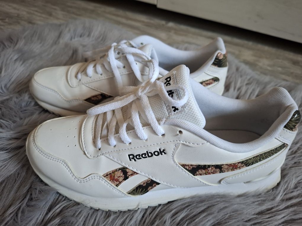 Маратонки REEBOK