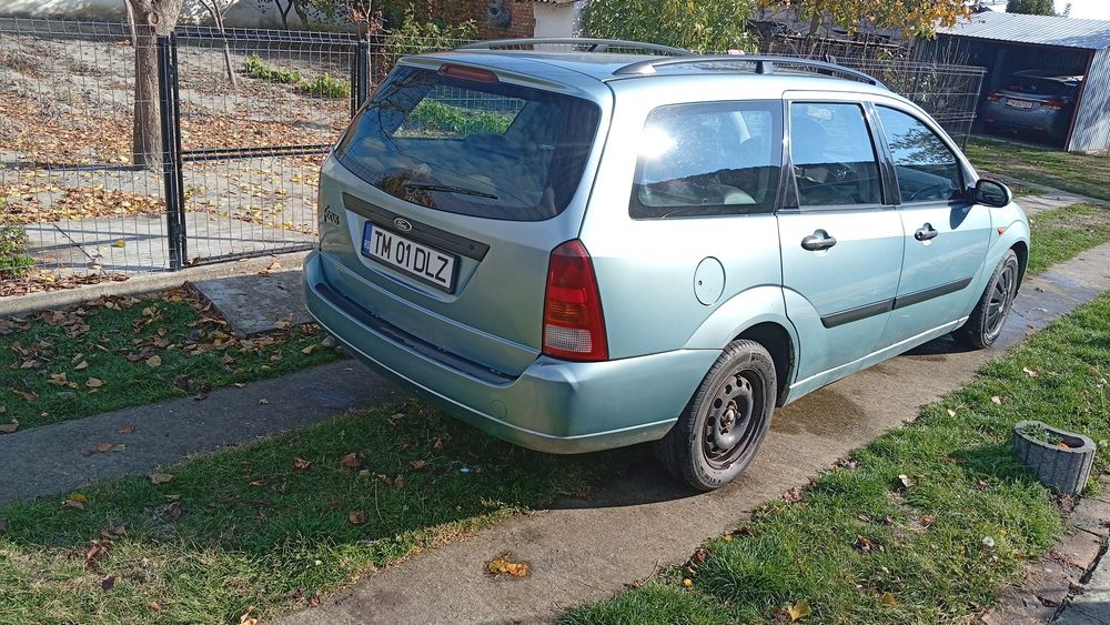 Vînd Ford focus 1,8 turbo diesel 2000