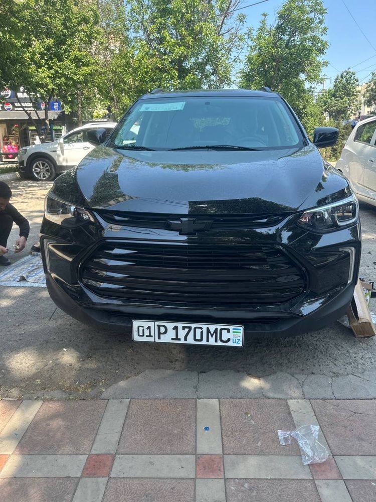 chevrolet tracker ls
