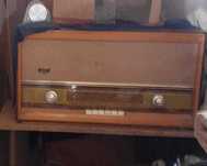 Radio Electrolux funcțional de vânzare pentru colecționari!