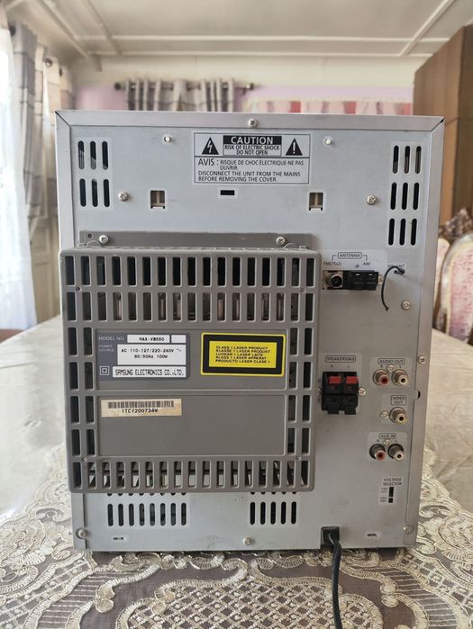 Usletir samsung orginal hamma joyi ishlaydi kalonkasi yo‘q