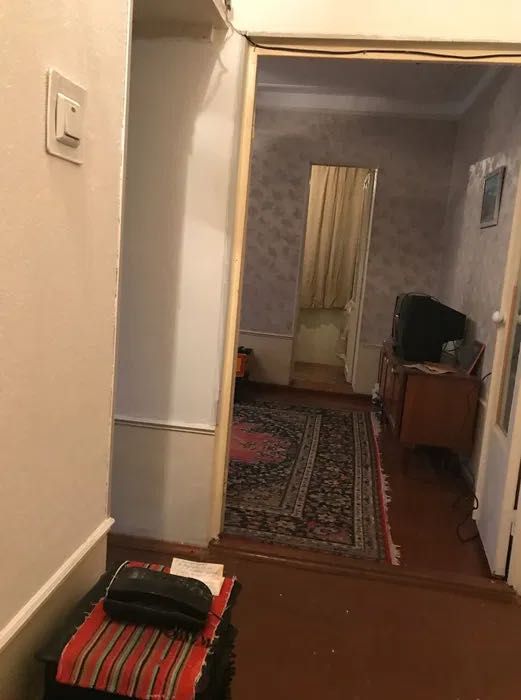 Сдаю однокомнатную квартиру рядом с базаром Кадышева от собственника