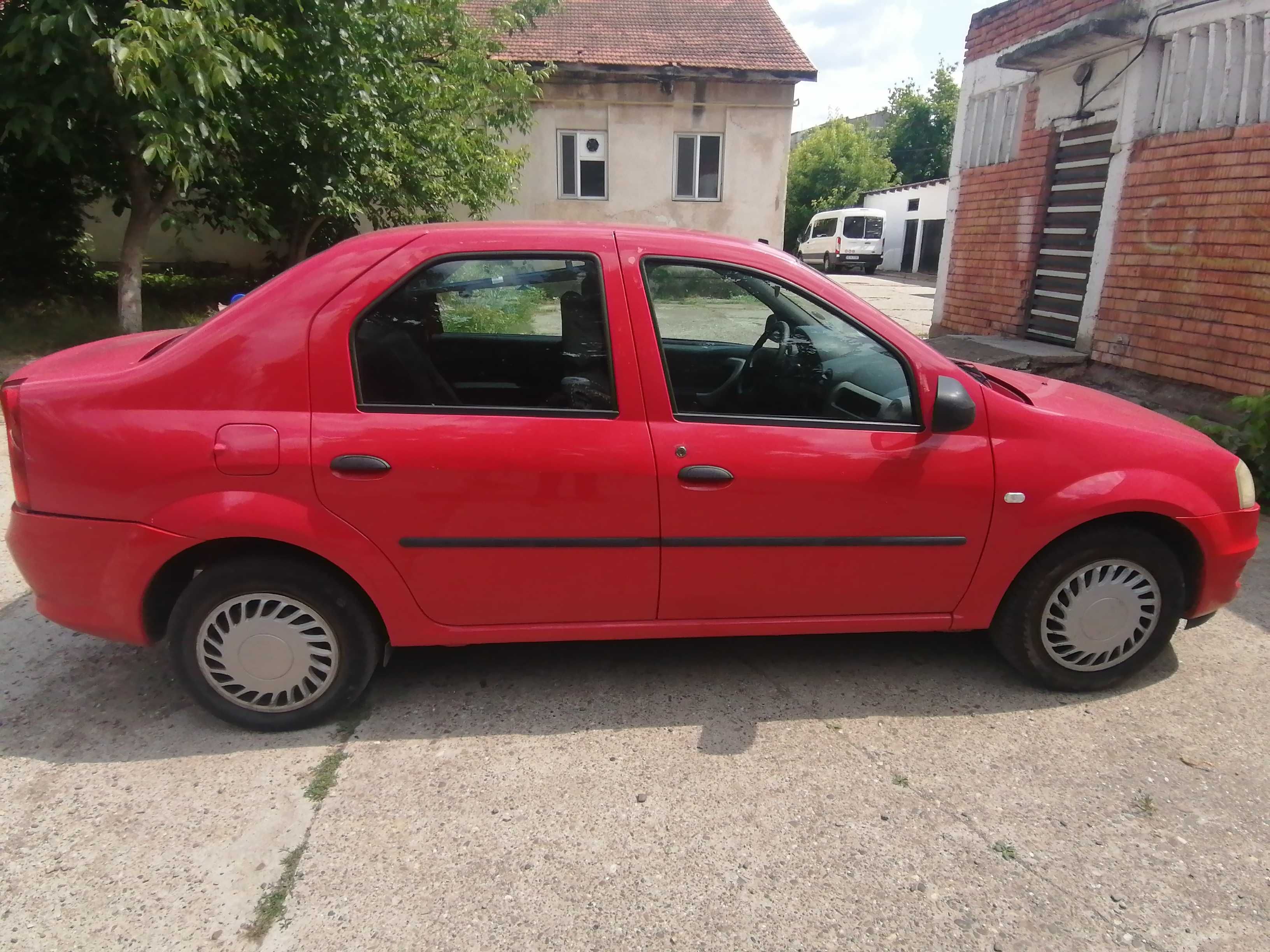 Dacia Logan 2009 benzina  1.2, 16 v, 17300 km în bord