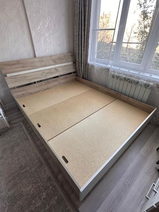 Кровать + тумба 200х180