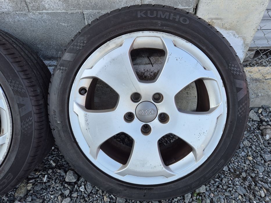 Джанти с летни гуми Kumho 225/45/17 Audi 17 цола