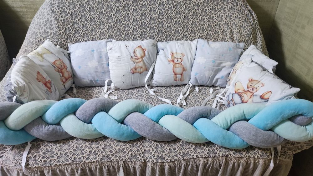 Продам бортики в детскую кроватку