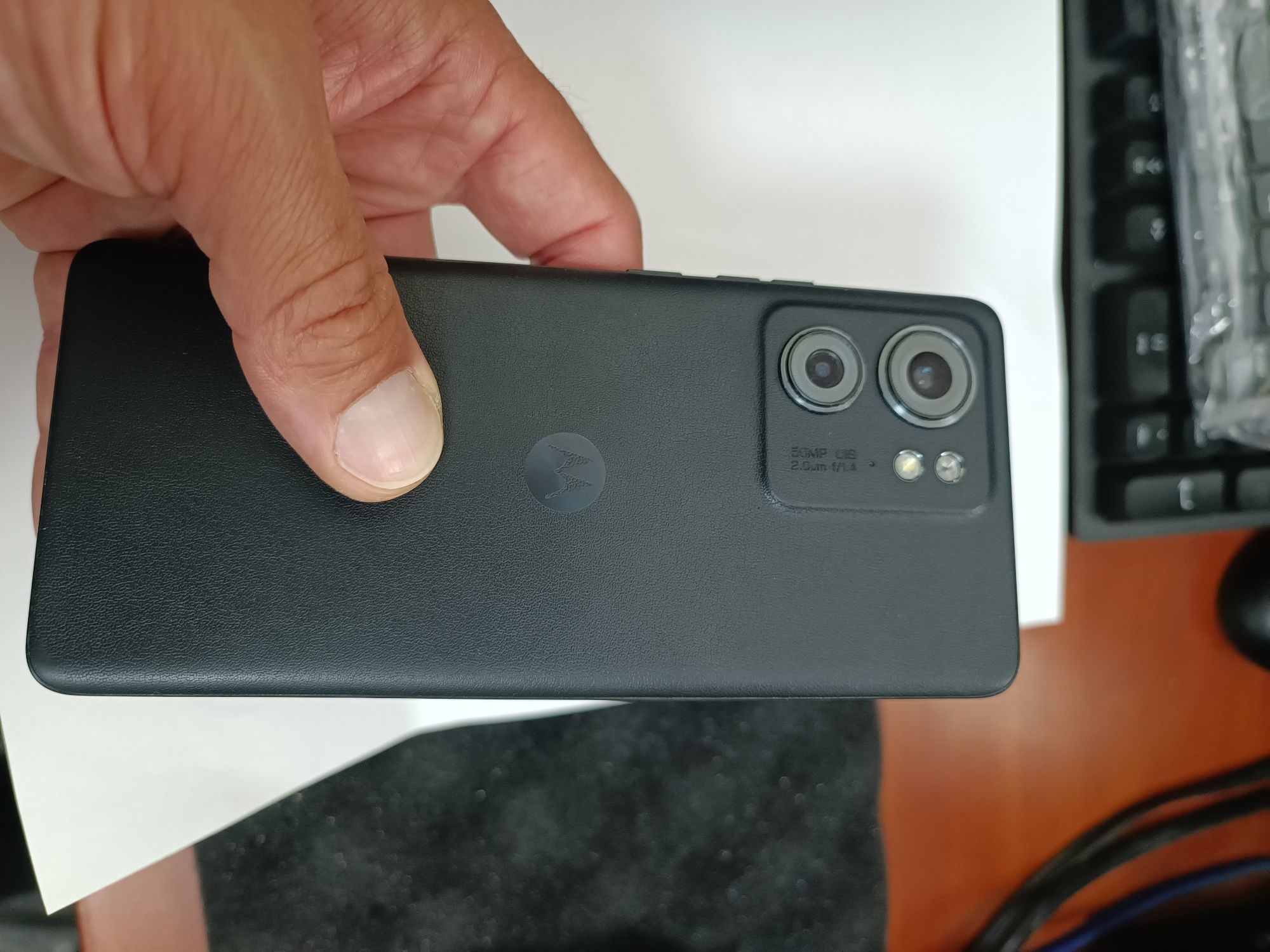 Motorola EDGE 40 256/8Mb ram
