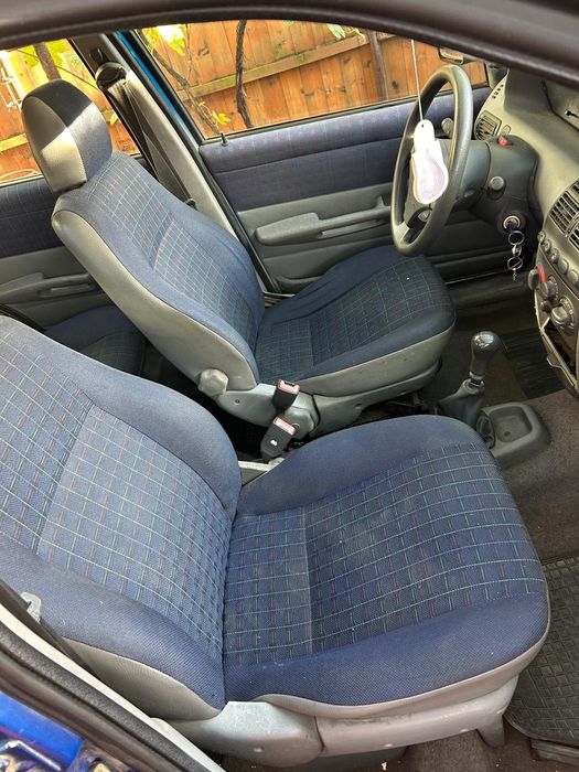 Vând Fiat Punto  1.2 benzina