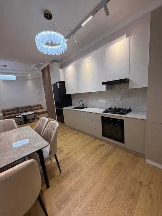 Роял Хаус,Ориентир: Шота руставели, 48м2 2-ком в центре !!