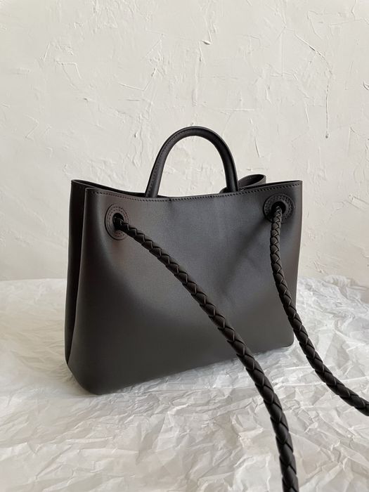 Geanta Bottega Veneta Andiamo 28cm, negru, Premium