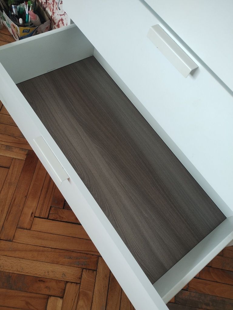 Скрин, шкафче бяло