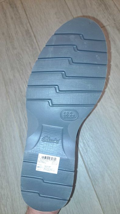 Clarks Navy nubuck , размер 45. Чисто нови